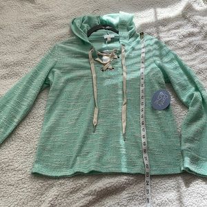 Hoodie NWT